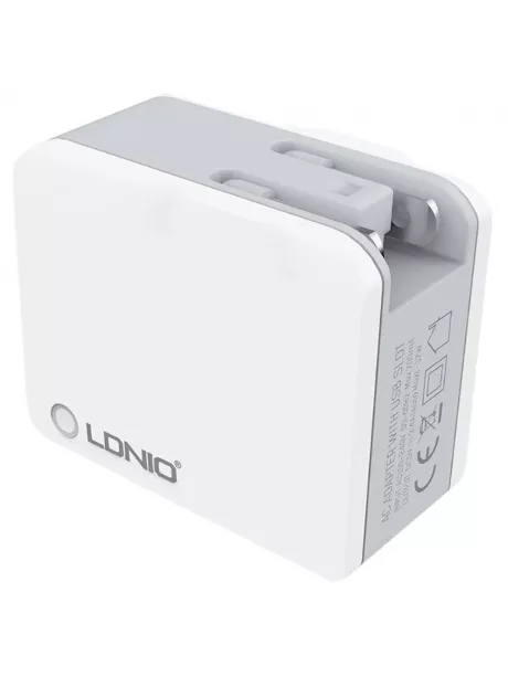 универсальное зарядное устройство LDNIO A3303 3USB *3,4A white