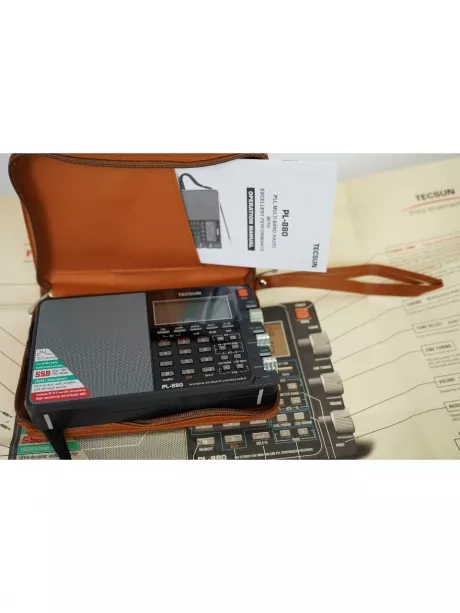 всеволновый цифровой радиоприемник Tecsun PL-880 (export version) black