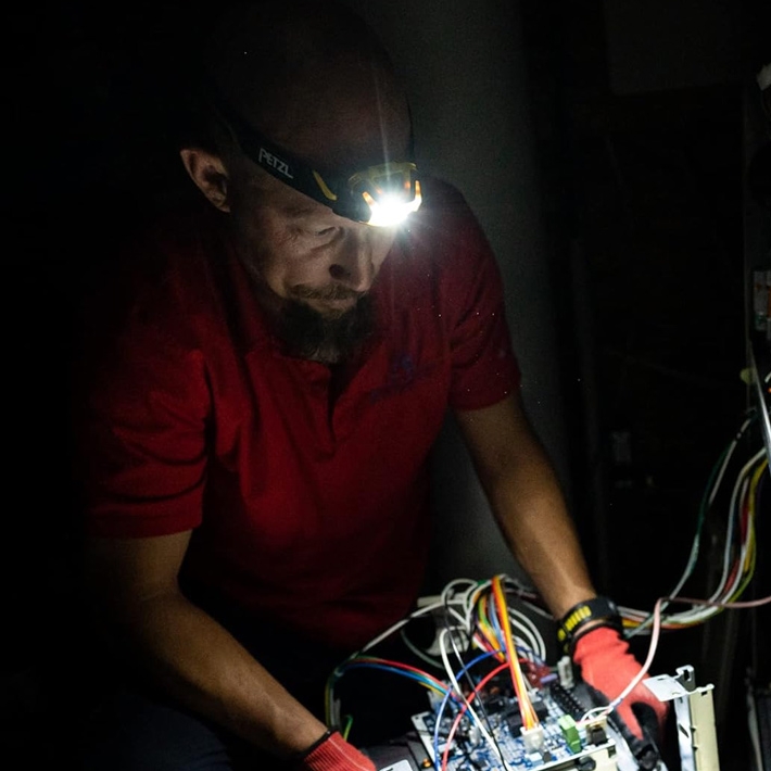 налобный фонарь Petzl ARIA 1 E069AA