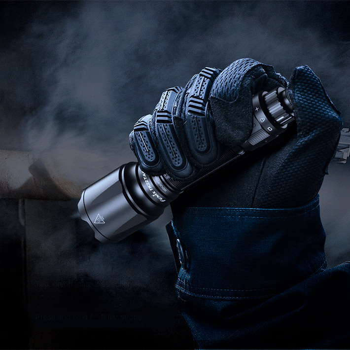 светодиодный фонарь Fenix TK22 TAC